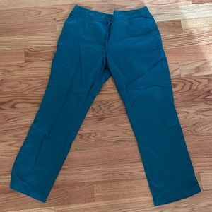 Greys anatomy by Barco scrubs size XL